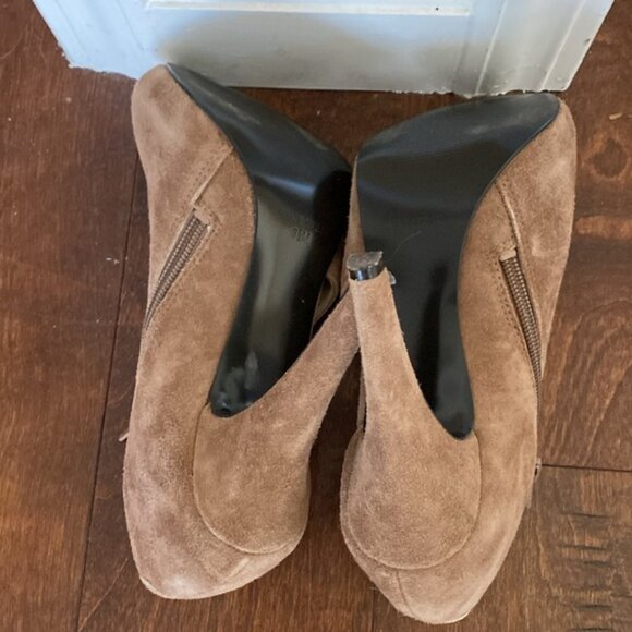 Nine West Brown Woman’s Heels Size 6 1/2 - Picture 4 of 4